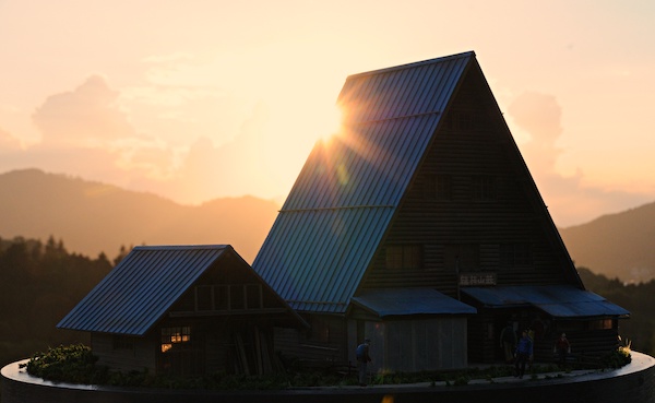 大きな三角屋根/縞枯山荘 