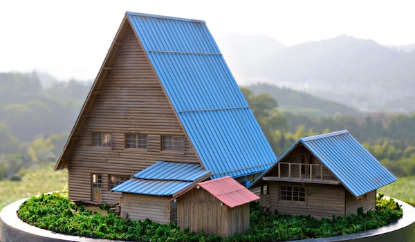 大きな三角屋根/縞枯山荘 