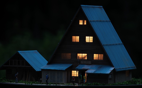 大きな三角屋根/縞枯山荘 