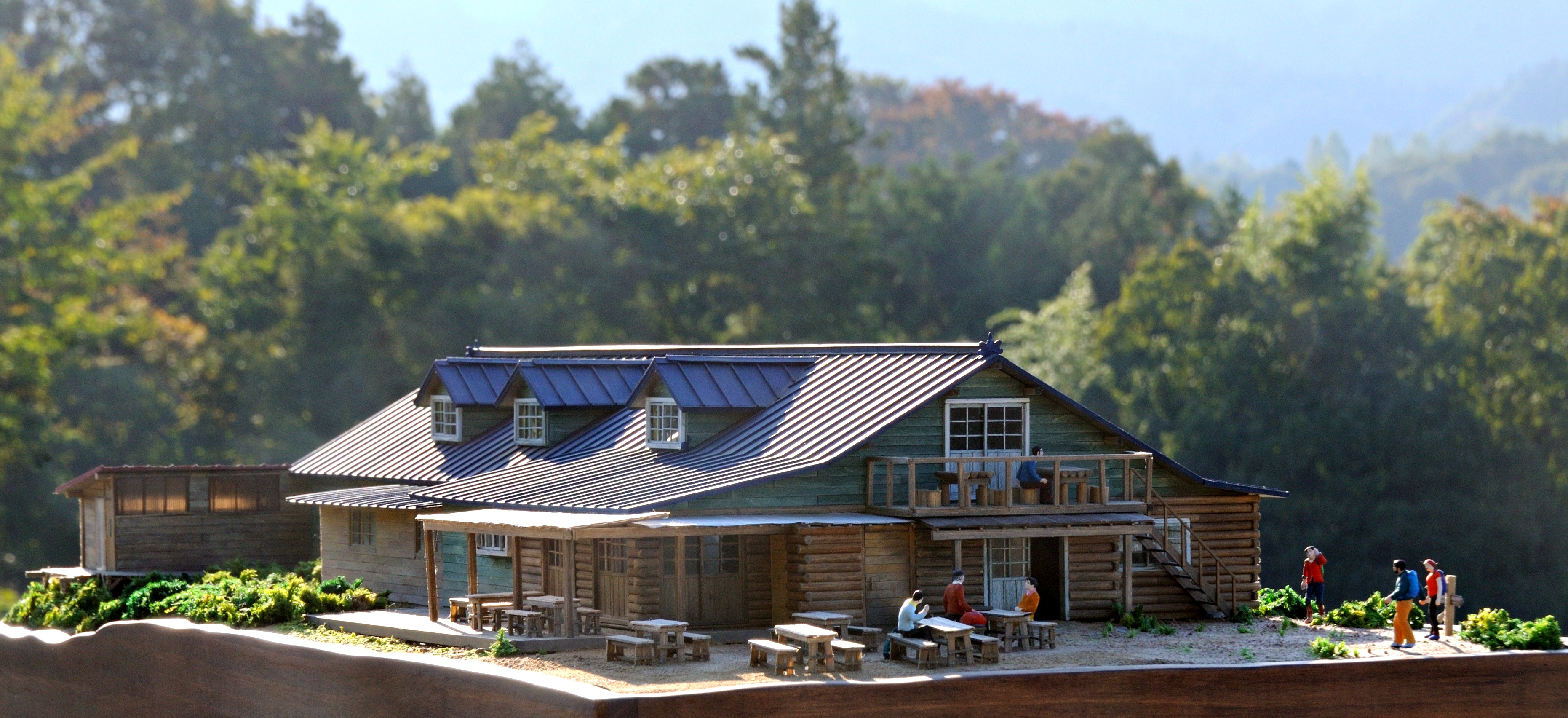 行者小屋/赤岳を仰ぐ