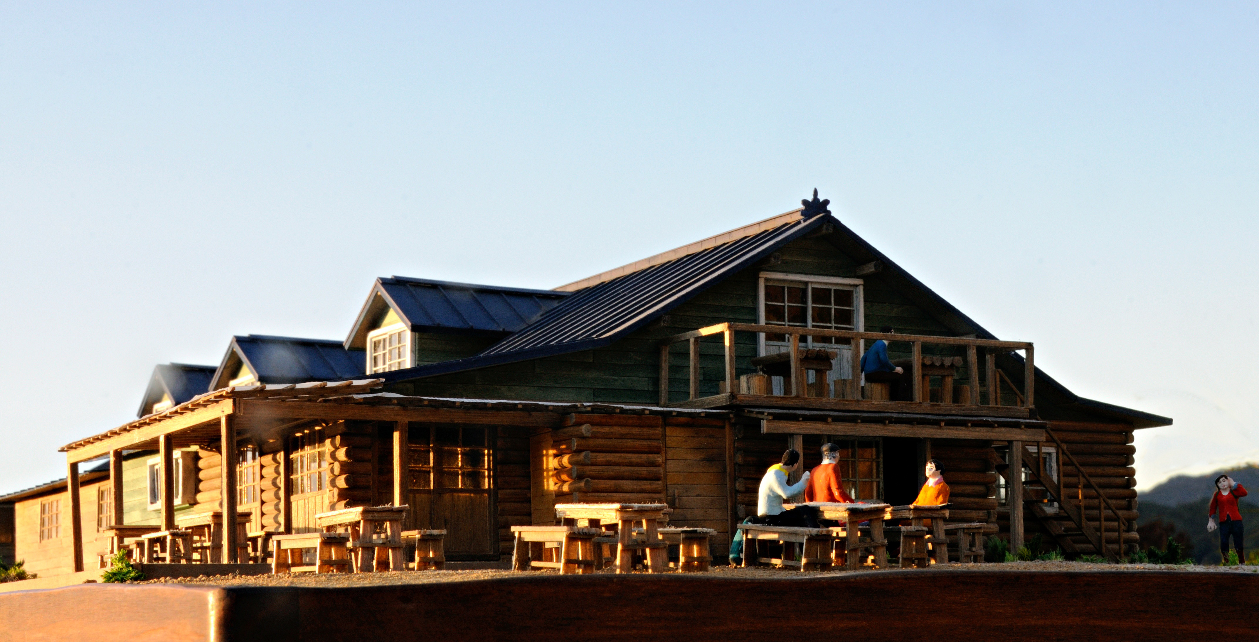 行者小屋/赤岳を仰ぐ