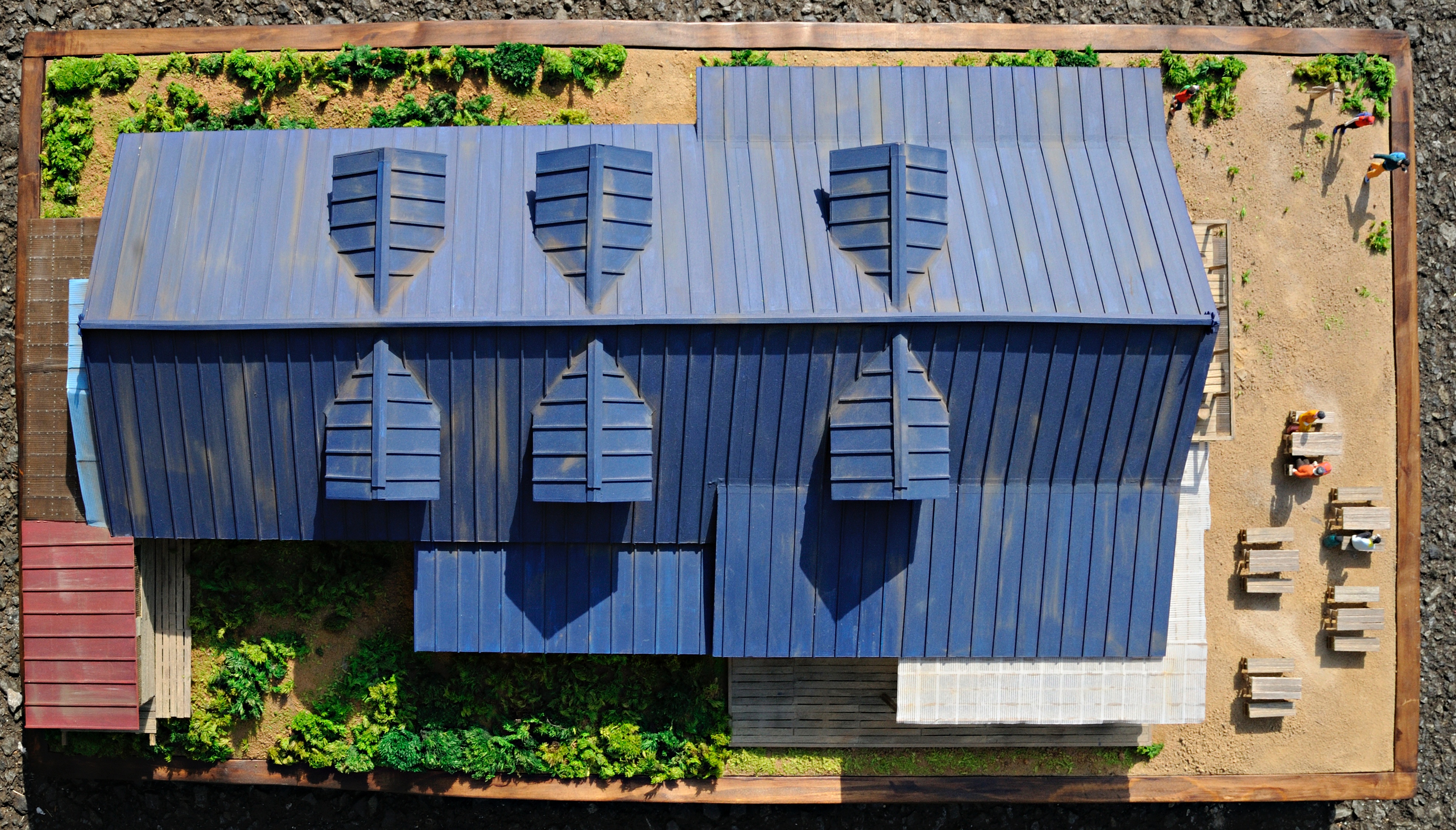 行者小屋/赤岳を仰ぐ