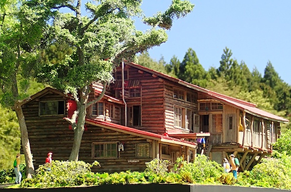 憧れの山小屋　吾妻小屋