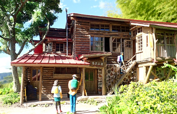 憧れの山小屋　吾妻小屋