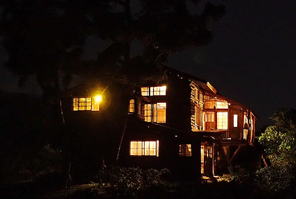 憧れの山小屋　吾妻小屋