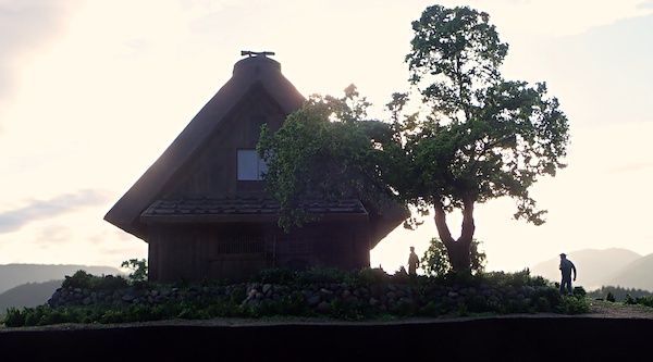 合掌造り　前側　シルエット
				</div>
			</section>
			
			<section class=